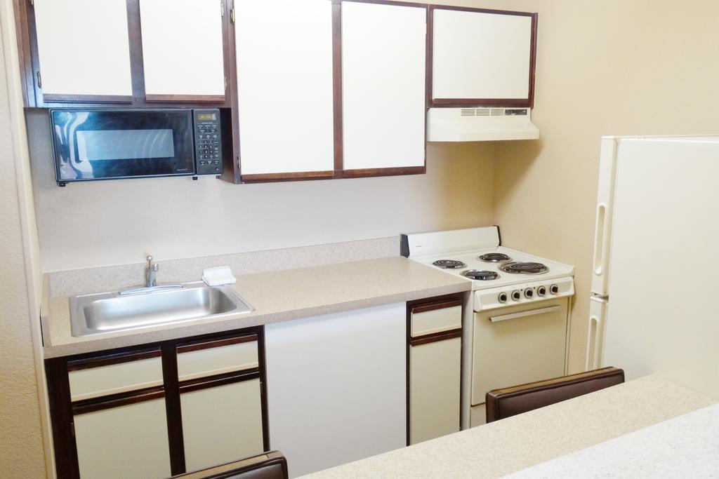 Extended Stay America Suites - Dallas - Plano Parkway - Medical Center Zewnętrze zdjęcie